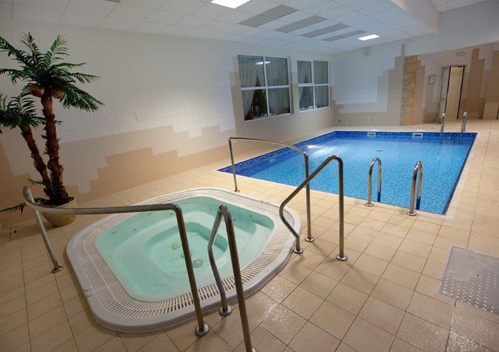 Jantar Medical Spa Дзивновек Екстериор снимка