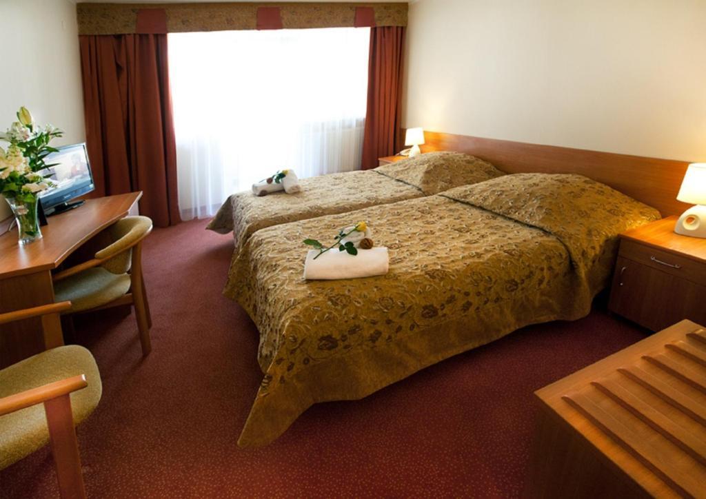 Jantar Medical Spa Дзивновек Стая снимка