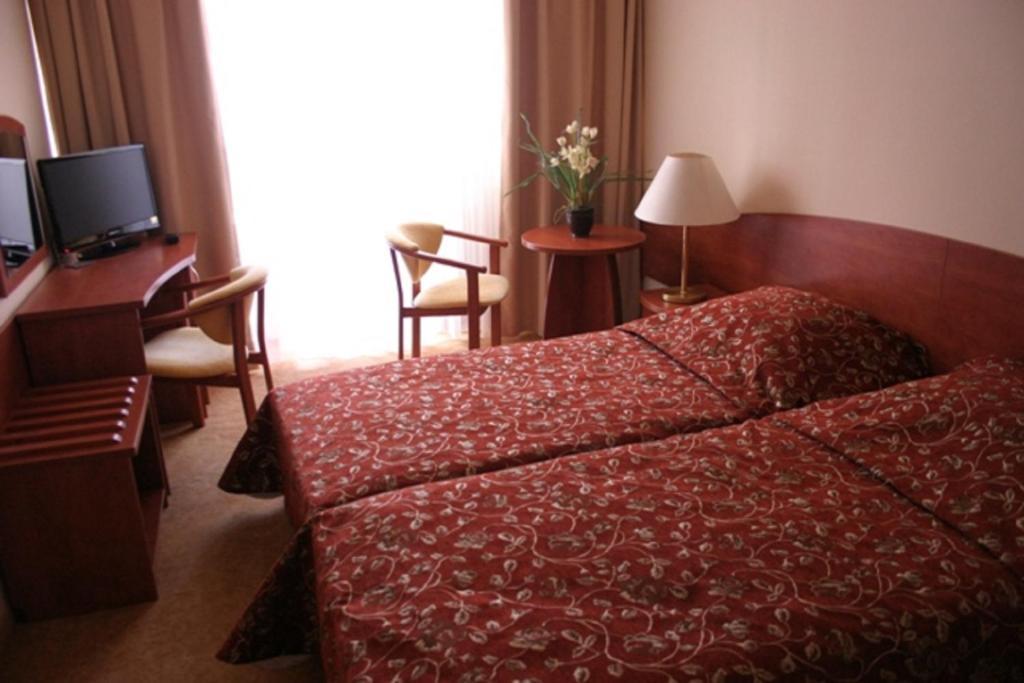 Jantar Medical Spa Дзивновек Стая снимка
